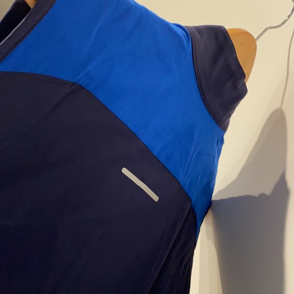 NEW Lacoste Men’s Golf Rain Vest - Picture 10 of 10